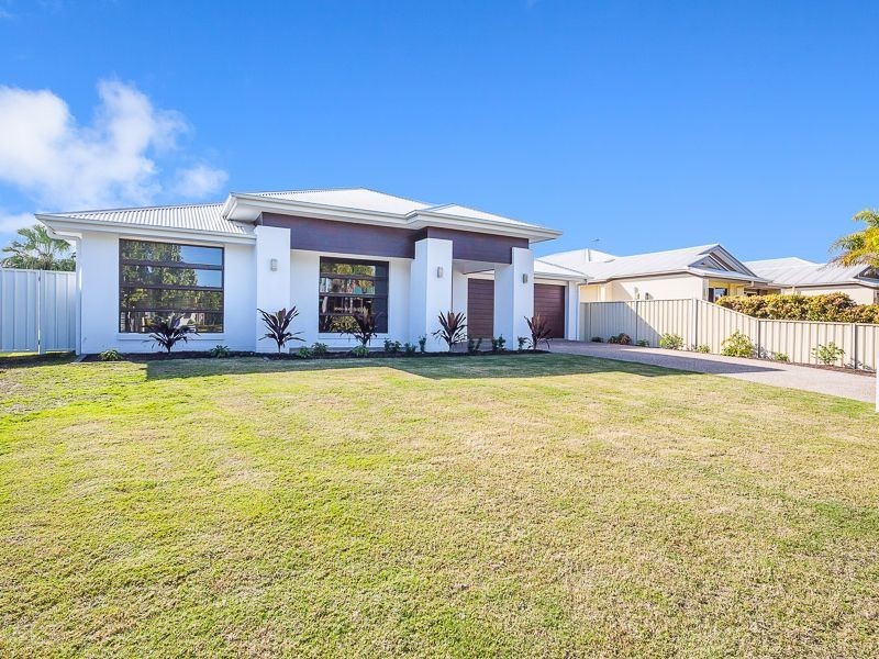 121 Voyagers Drive, Banksia Beach QLD 4507