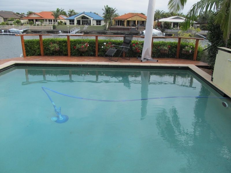 24 Topsail Circuit, Banksia Beach QLD 4507