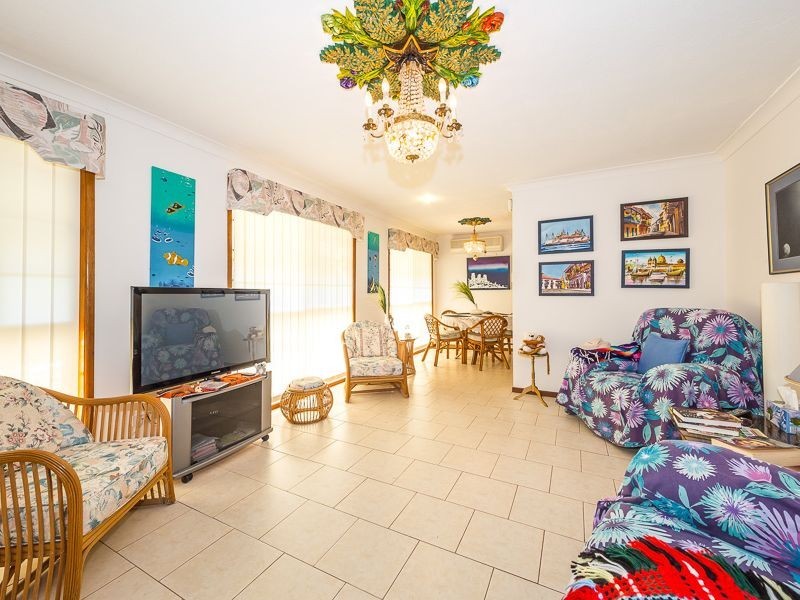 10 Hawaii Crescent, Banksia Beach QLD 4507