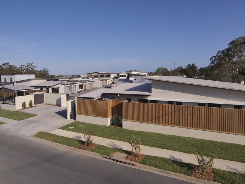 6 – 4 Kalmakuta Drive, Sandstone Point QLD 4511