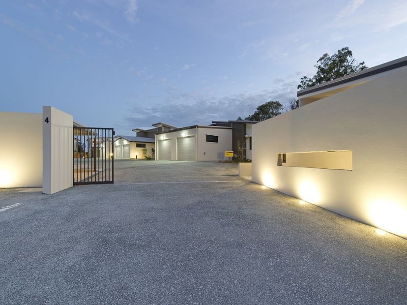 6 – 4 Kalmakuta Drive, Sandstone Point QLD 4511