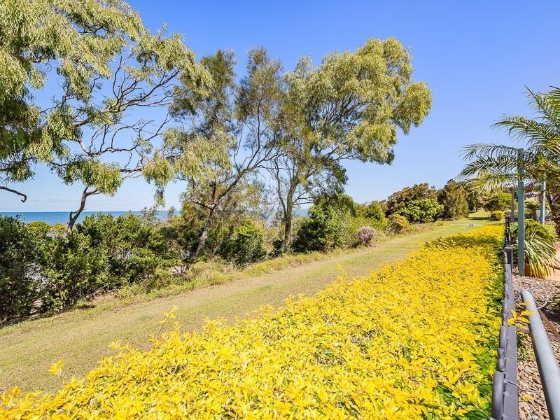 23 Albert Place, Sandstone Point QLD 4511