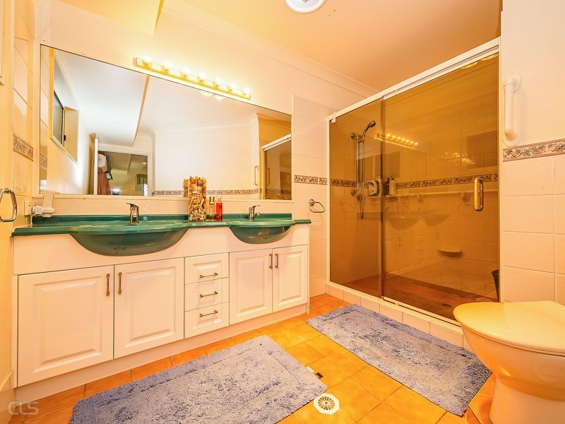 23 Albert Place, Sandstone Point QLD 4511