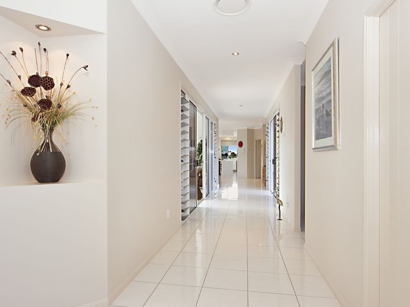 76 Cosmos Avenue, Banksia Beach QLD 4507