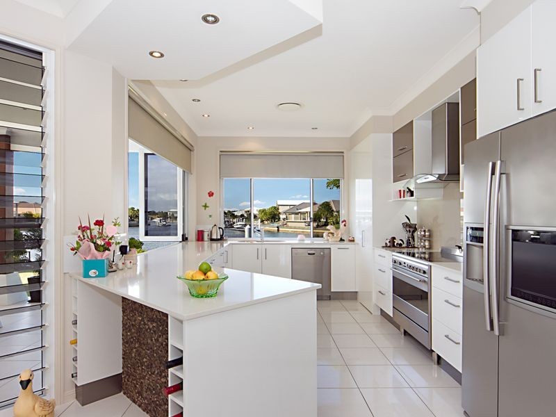 76 Cosmos Avenue, Banksia Beach QLD 4507