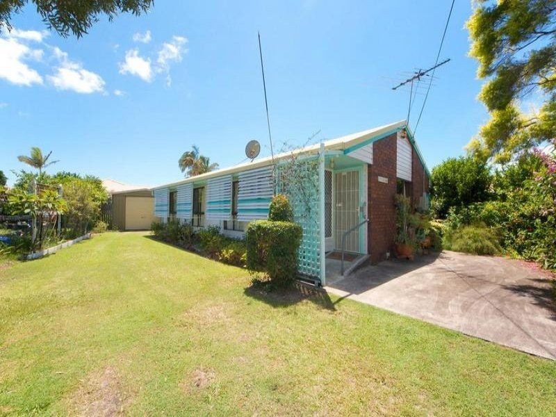 61 Sunderland Dr, Banksia Beach QLD 4507