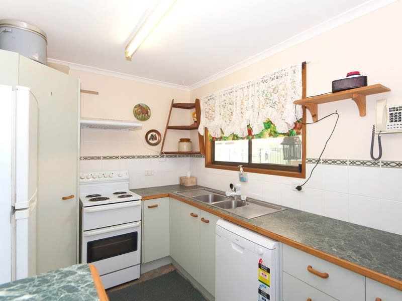 61 Sunderland Dr, Banksia Beach QLD 4507