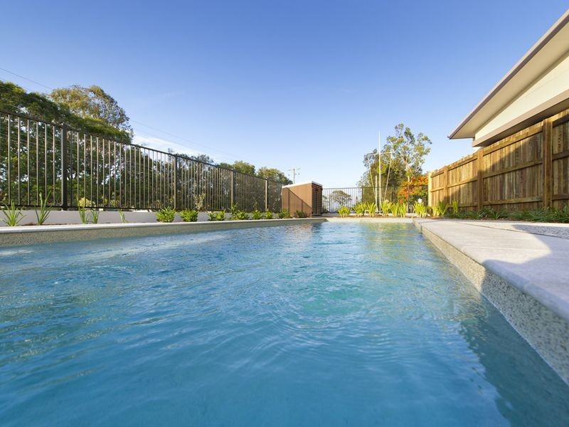 3 – 4 Kalmakuta Drive, Sandstone Point QLD 4511