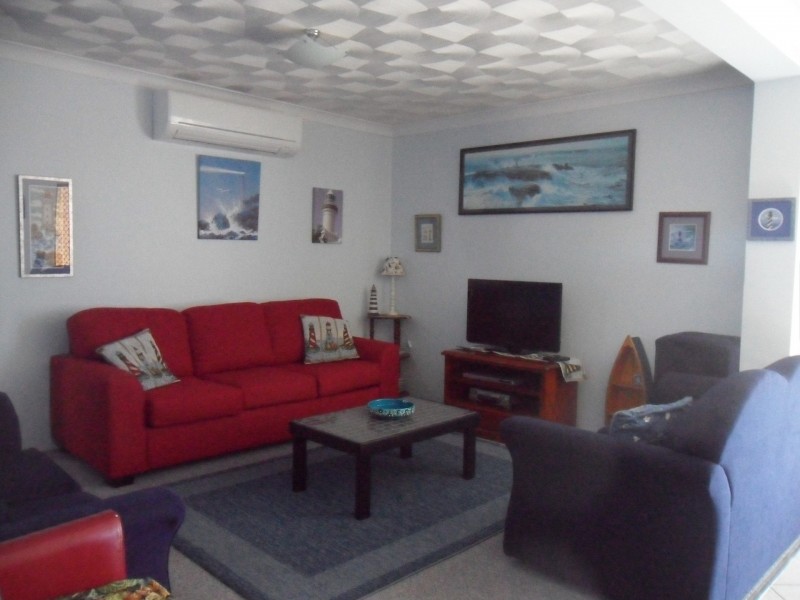 9/16 Bestman Avenue, Bongaree QLD 4507