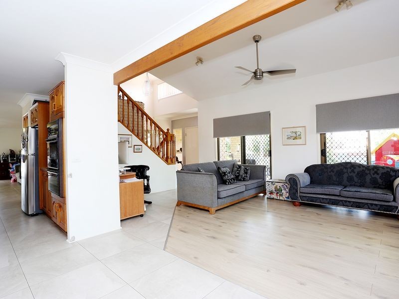 83 Bestmann Road East, Sandstone Point QLD 4511