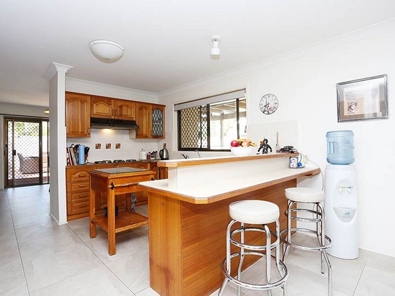 83 Bestmann Road East, Sandstone Point QLD 4511