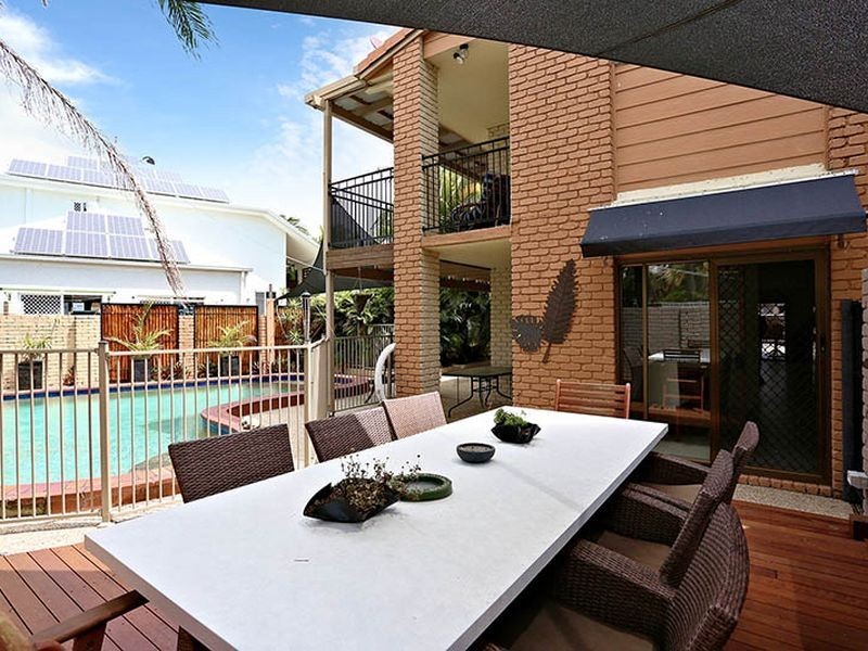 83 Bestmann Road East, Sandstone Point QLD 4511
