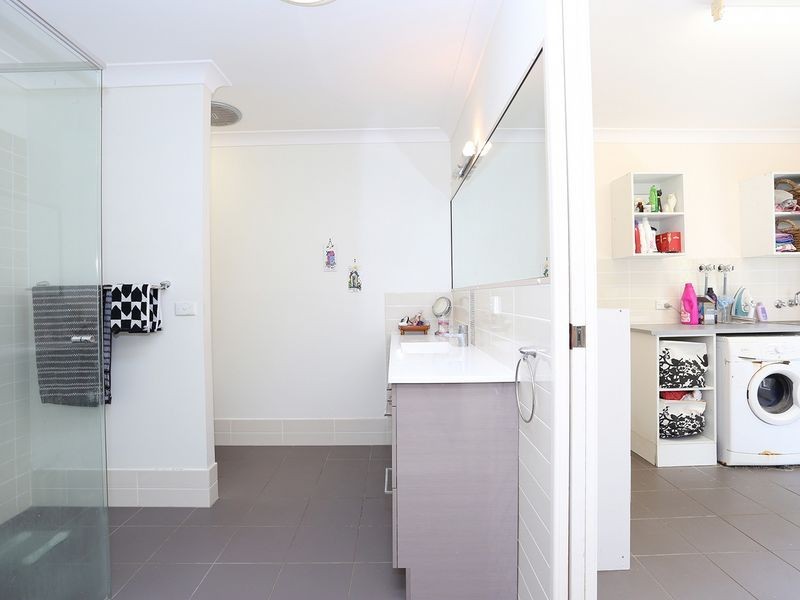 83 Bestmann Road East, Sandstone Point QLD 4511