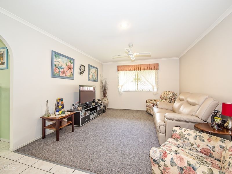 165 Bestmann Road East, Sandstone Point QLD 4511