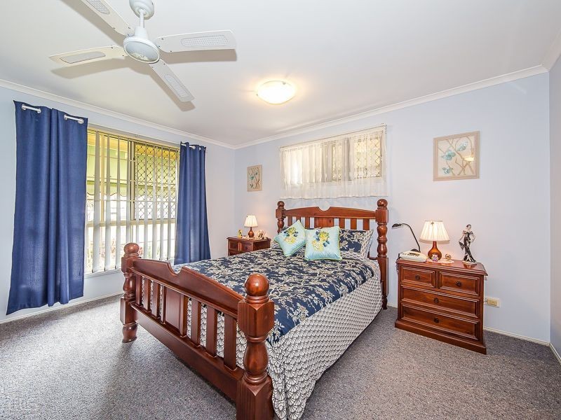 165 Bestmann Road East, Sandstone Point QLD 4511