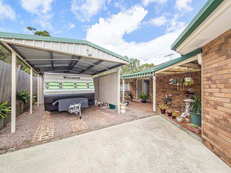 165 Bestmann Road East, Sandstone Point QLD 4511