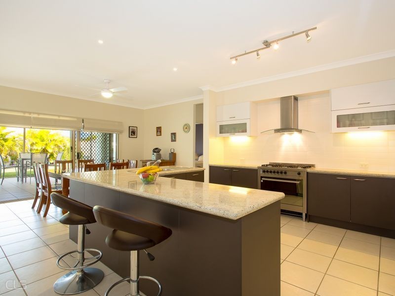 37 Raptor Parade, Banksia Beach QLD 4507