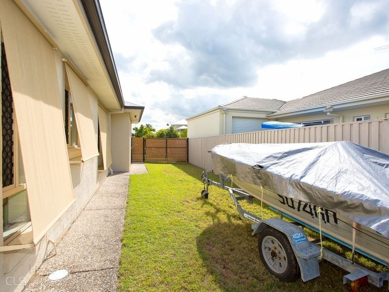 37 Raptor Parade, Banksia Beach QLD 4507