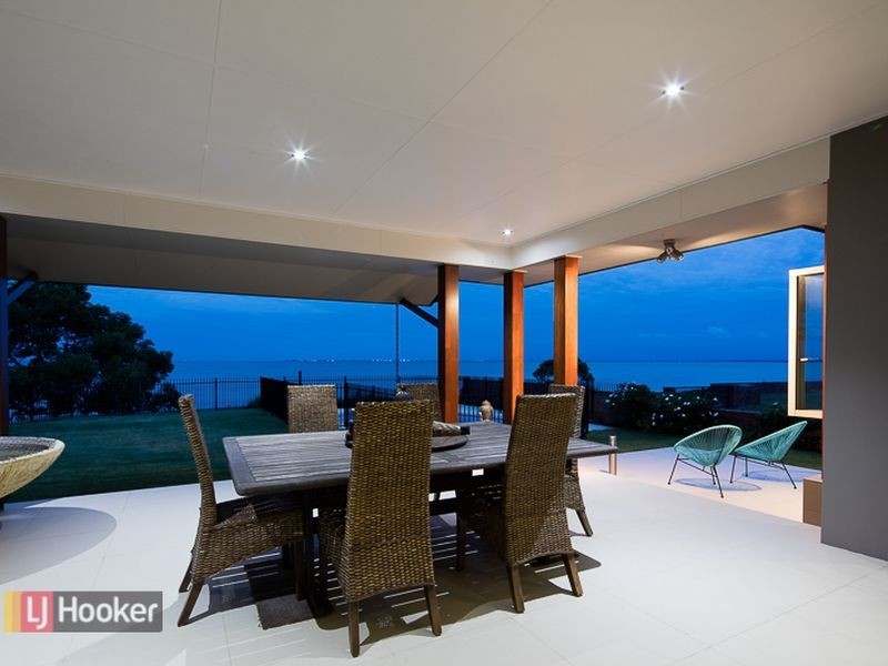 6 Bayside Drive, Beachmere QLD 4510