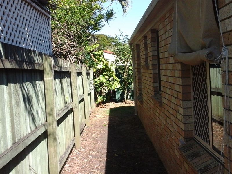 9 Mackerel Street, Sandstone Point QLD 4511