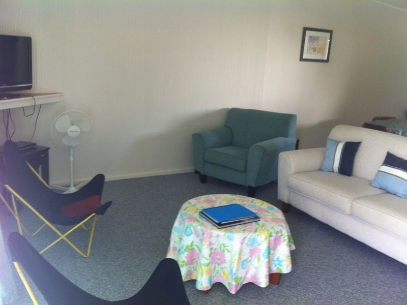 18 Kangaroo Avenue, Bongaree QLD 4507