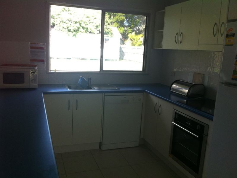 18 Kangaroo Avenue, Bongaree QLD 4507