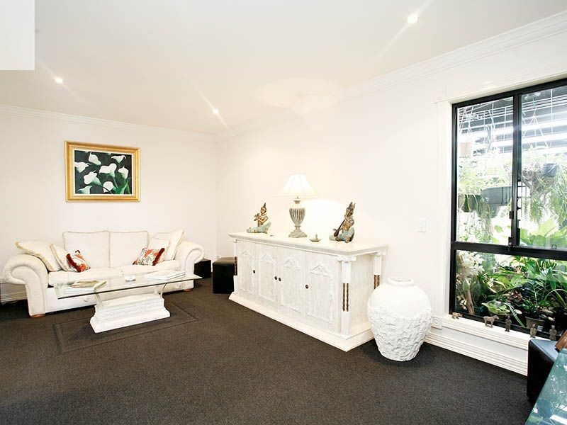 16 Catamaran Court, Banksia Beach QLD 4507