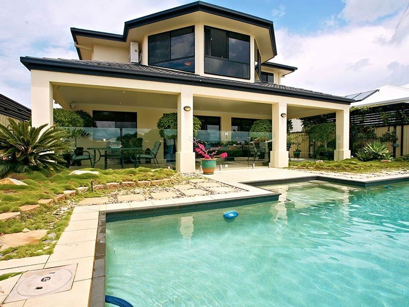 16 Catamaran Court, Banksia Beach QLD 4507