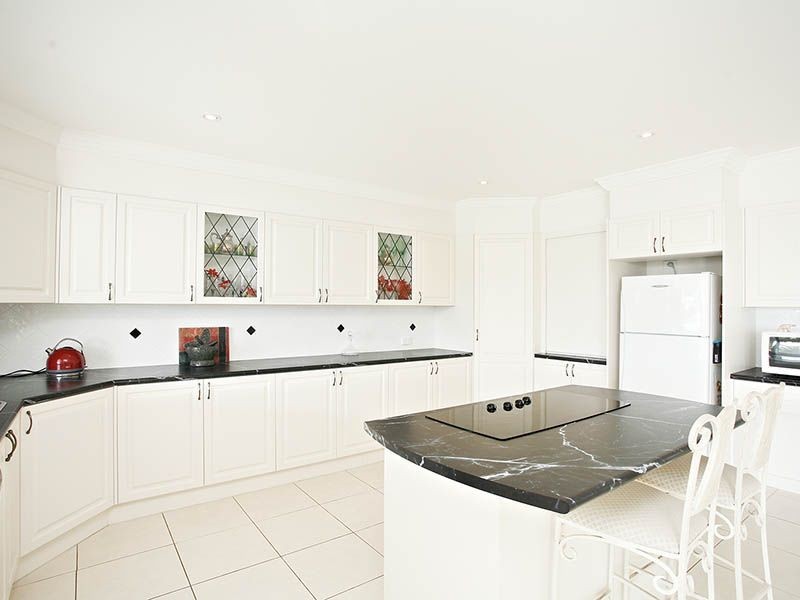 16 Catamaran Court, Banksia Beach QLD 4507