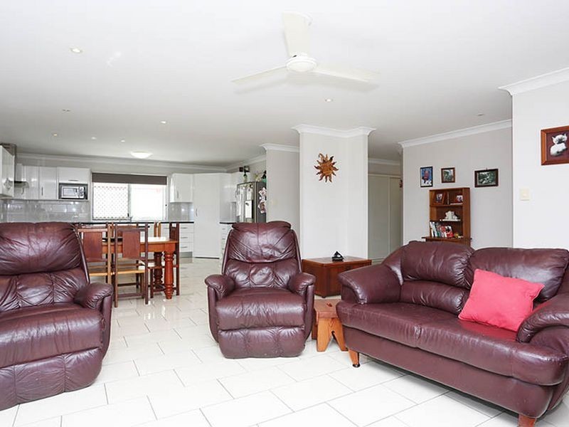 6 Clovelly Place, Sandstone Point QLD 4511