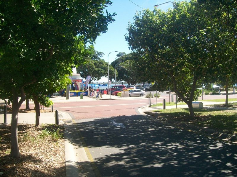 7 First Avenue, Bongaree QLD 4507