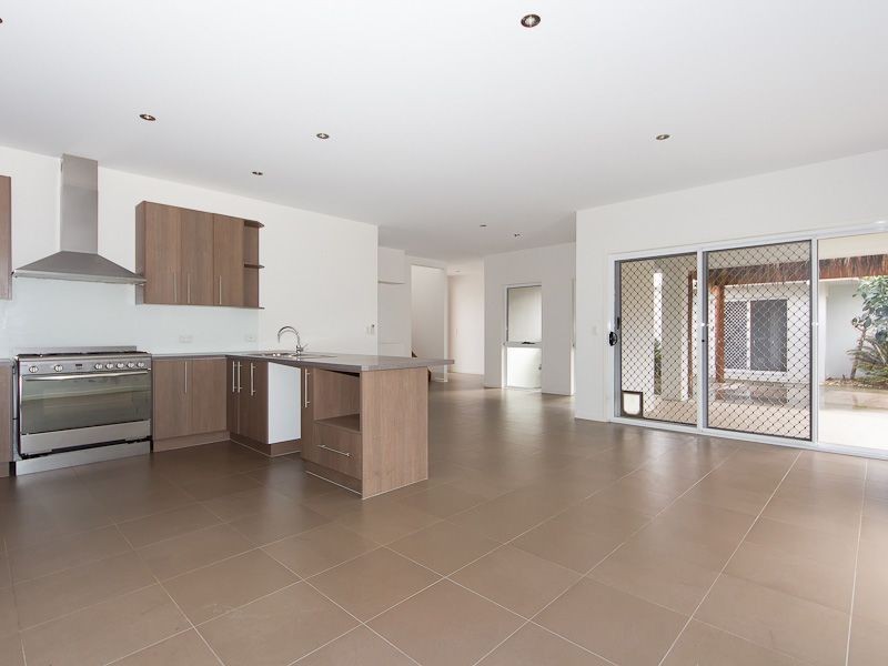 36-38 Treefrog St, Ningi QLD 4511