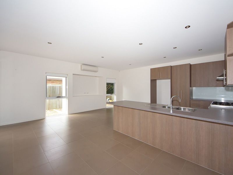 36-38 Treefrog St, Ningi QLD 4511