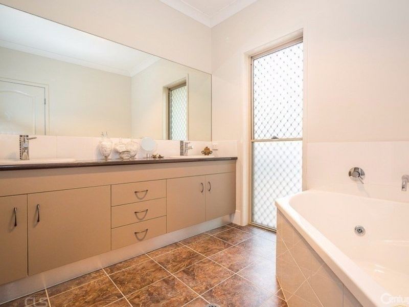 93 Voyagers Drive, Banksia Beach QLD 4507