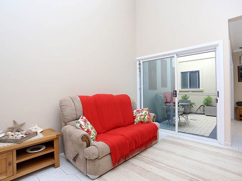2/50 Pacific Drive, Banksia Beach QLD 4507