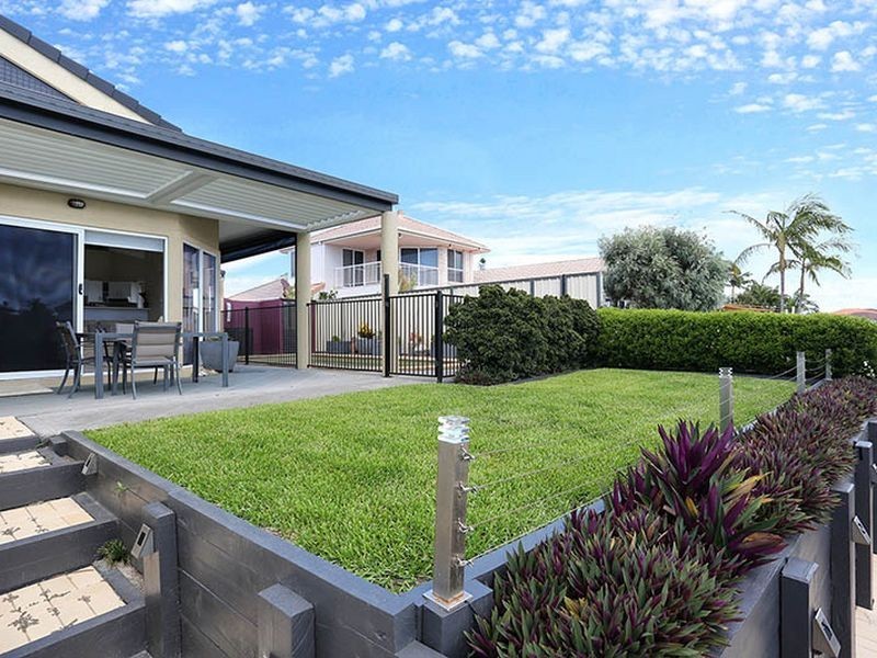 2/50 Pacific Drive, Banksia Beach QLD 4507