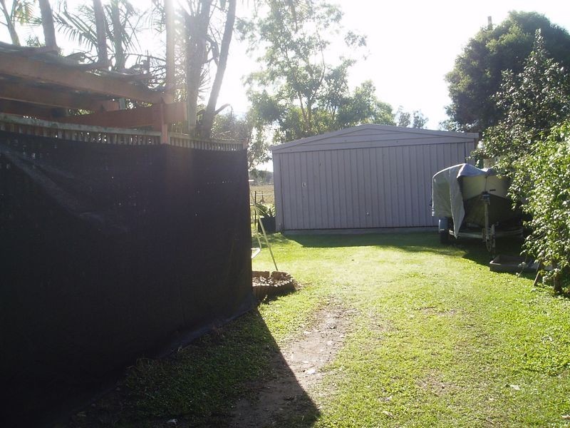 6 Timothy Esplanade, Beachmere QLD 4510