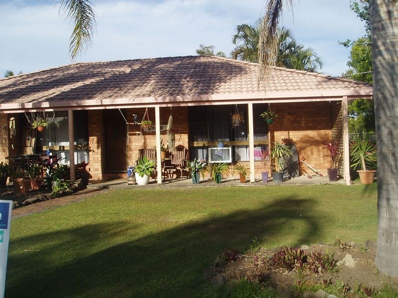 6 Timothy Esplanade, Beachmere QLD 4510