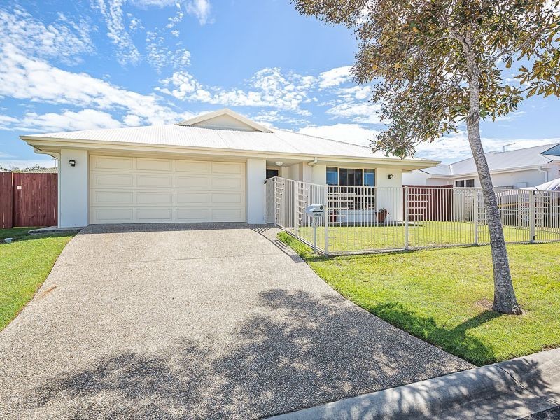 4 Biggera Court, Sandstone Point QLD 4511