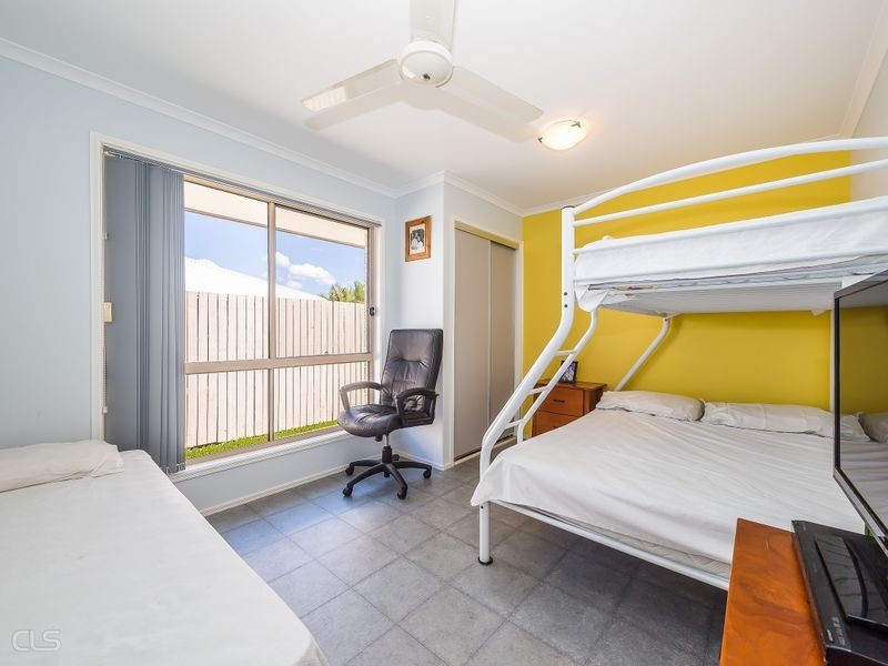 4 Biggera Court, Sandstone Point QLD 4511