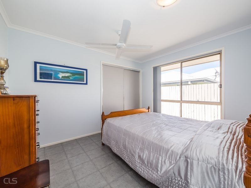 4 Biggera Court, Sandstone Point QLD 4511