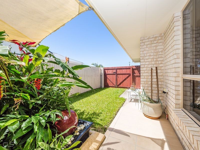 4 Biggera Court, Sandstone Point QLD 4511
