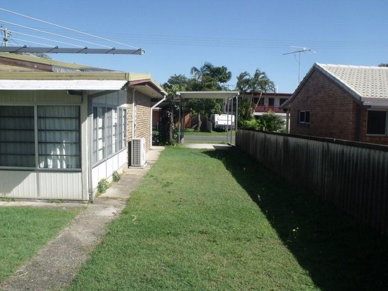 9 Parwan Avenue, Bribie Island QLD 4507