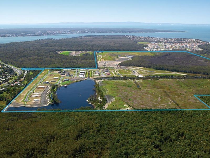 62 & 64 Sandheath Pl, Ningi QLD 4511