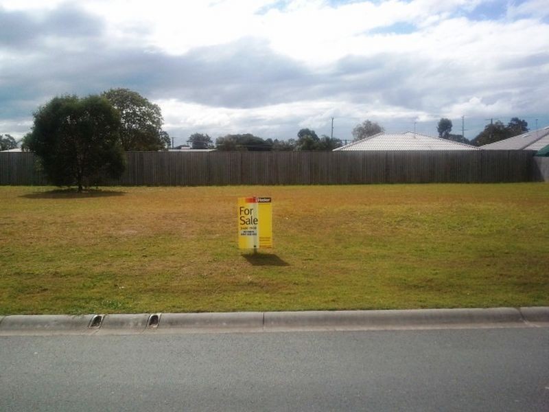 62 & 64 Sandheath Pl, Ningi QLD 4511