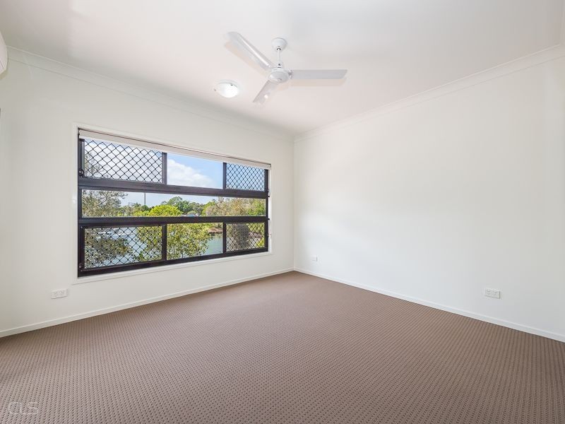 1/4 Kal Ma Kuta Dr, Sandstone Point QLD 4511