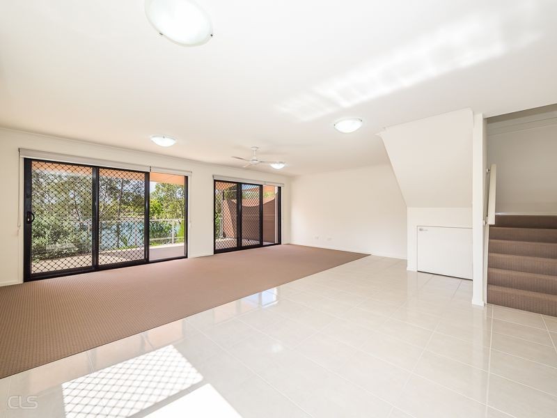 1/4 Kal Ma Kuta Dr, Sandstone Point QLD 4511