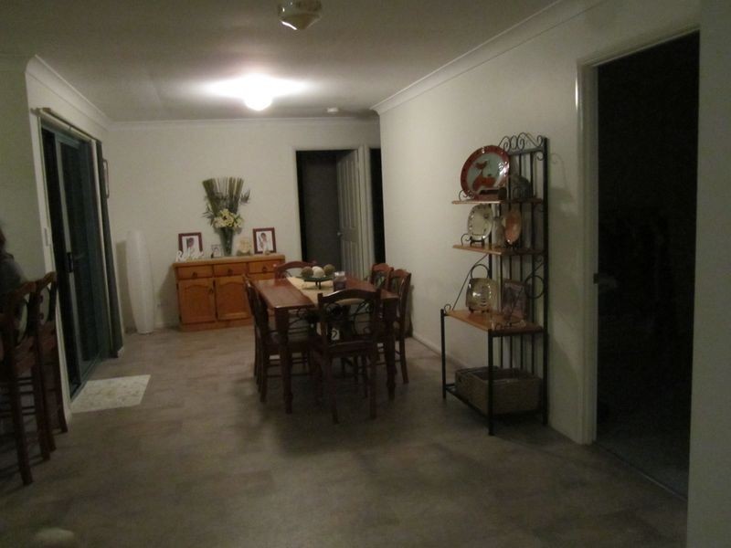 174 Bestmann Road East, Sandstone Point QLD 4511