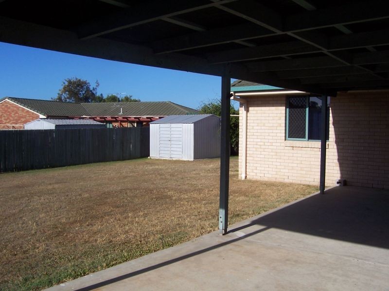 174 Bestmann Road East, Sandstone Point QLD 4511