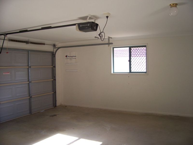 174 Bestmann Road East, Sandstone Point QLD 4511